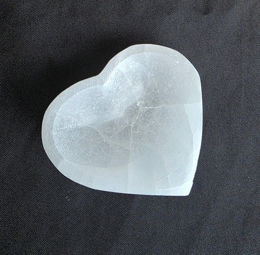 Selenite heart bowl (mini)
